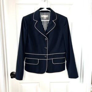 ⭐️ Petite Sophisticate Navy Blue Jacket Blazer White Piping Detail Pockets 6P